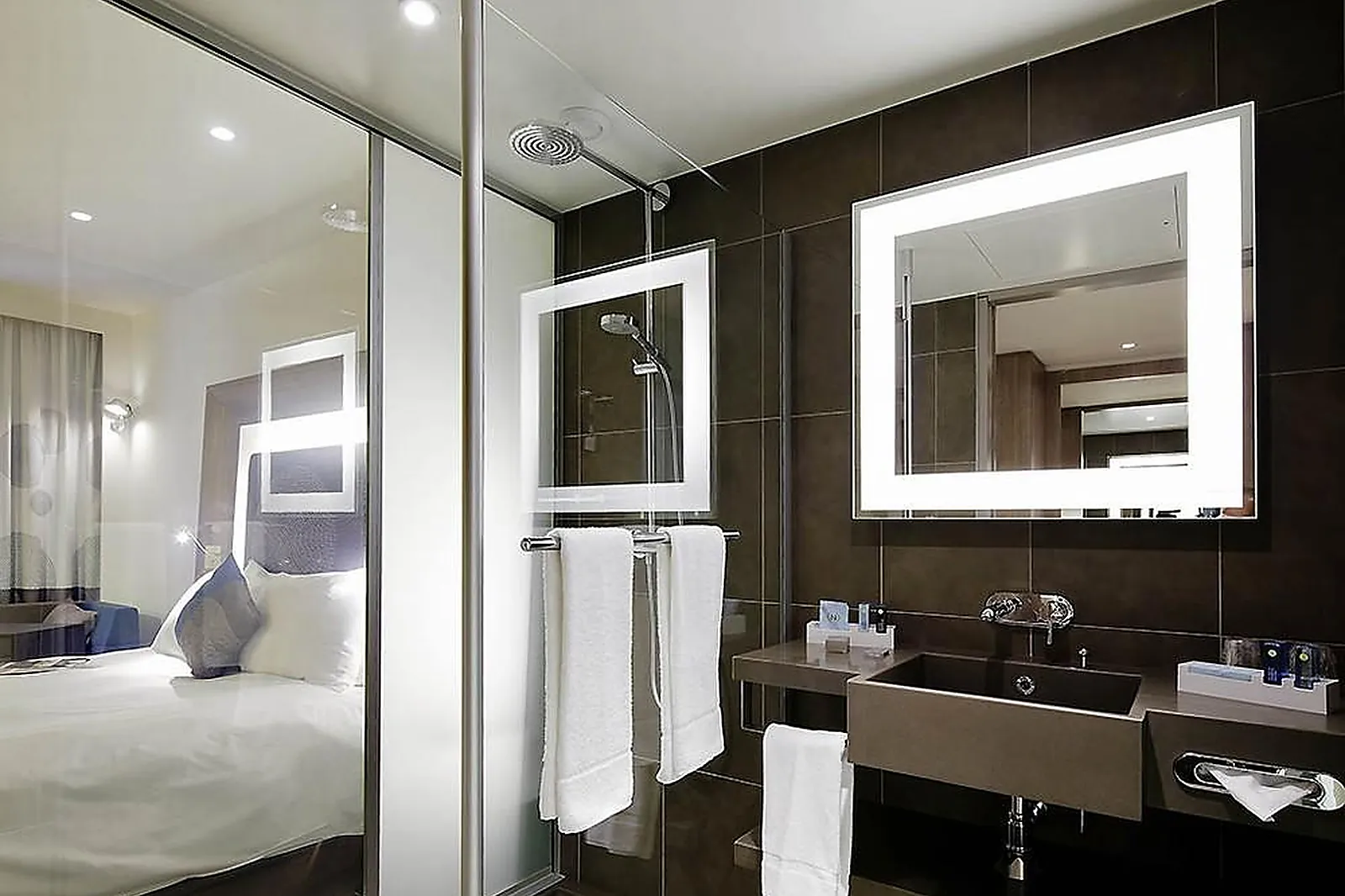 Lieux événementiels, NOVOTEL LYON CONFLUENCE