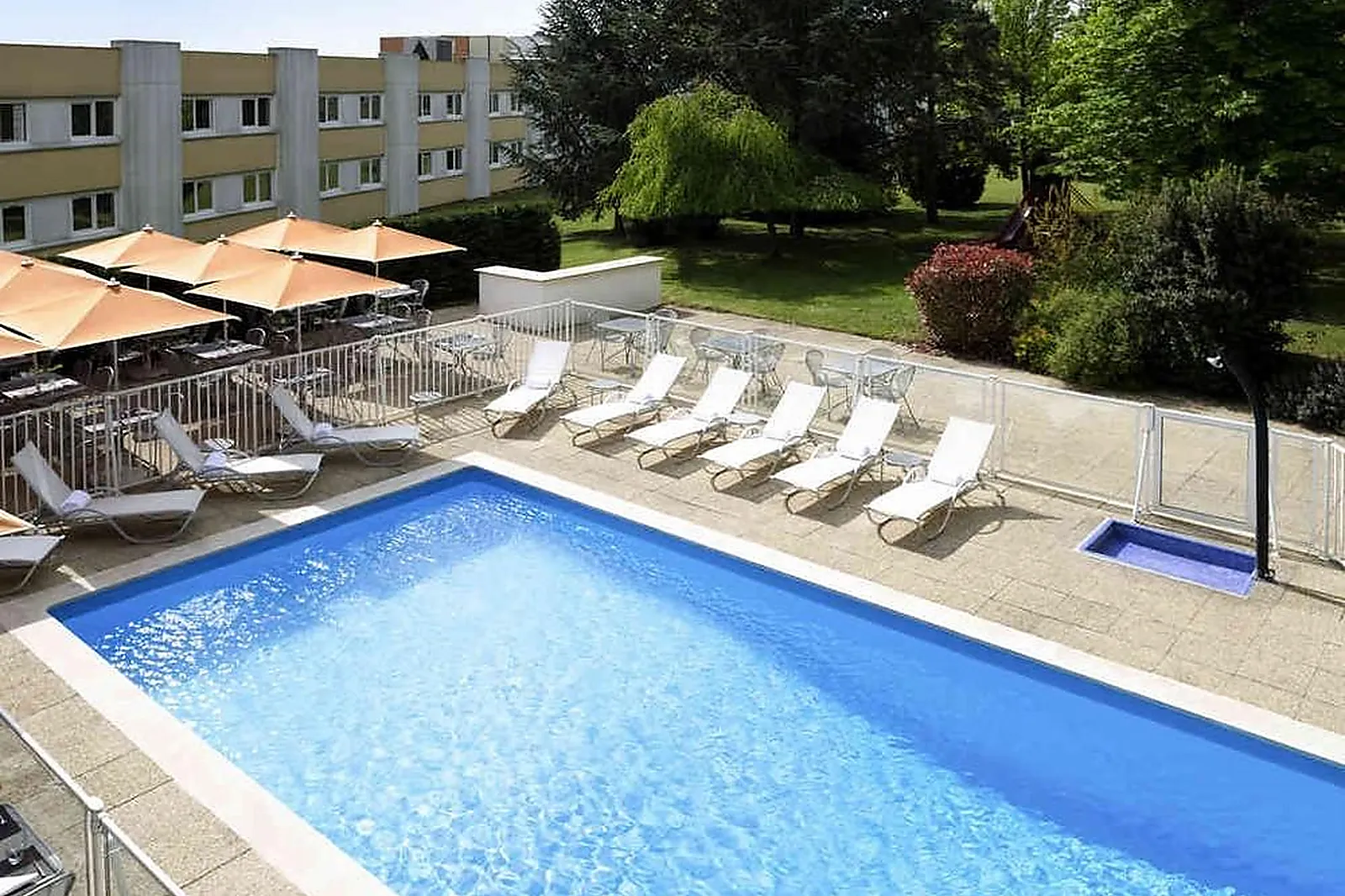 Lieux événementiels, NOVOTEL MÂCON NORD