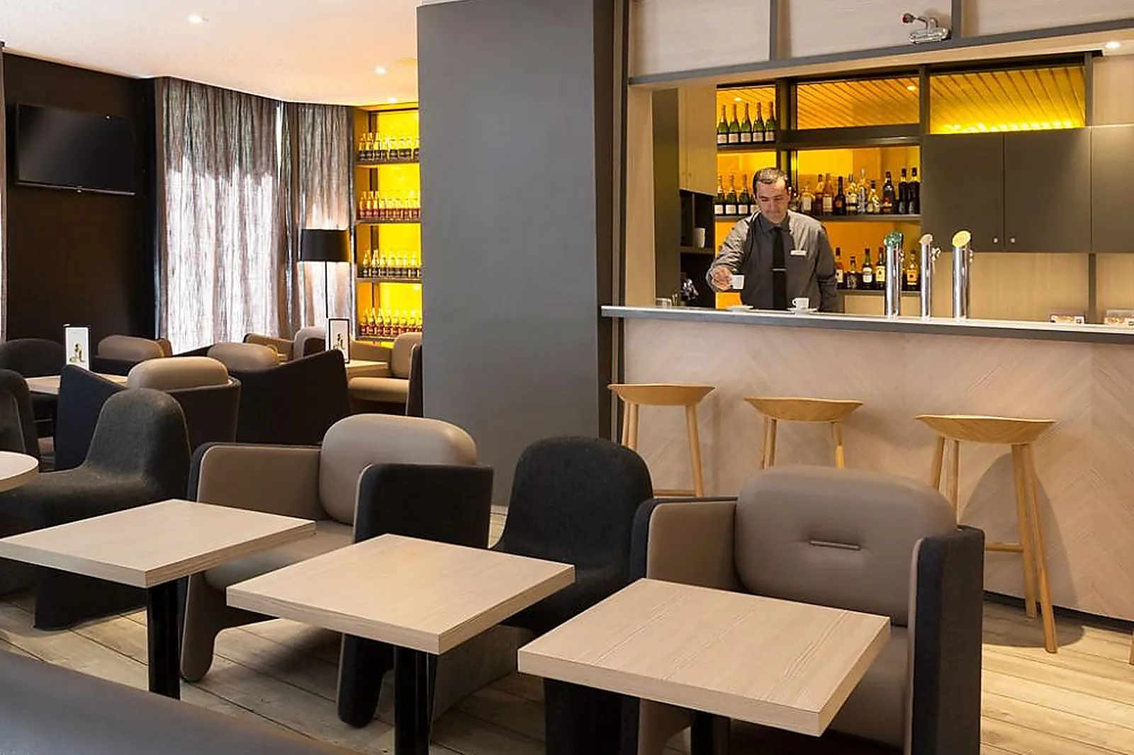 Lieux événementiels, NOVOTEL MARSEILLE CENTRE PRADO VÉLODROME