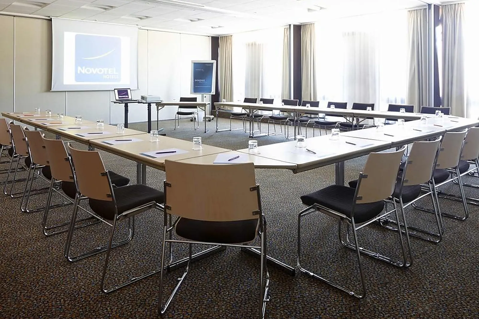 Lieux événementiels, NOVOTEL MARSEILLE EST