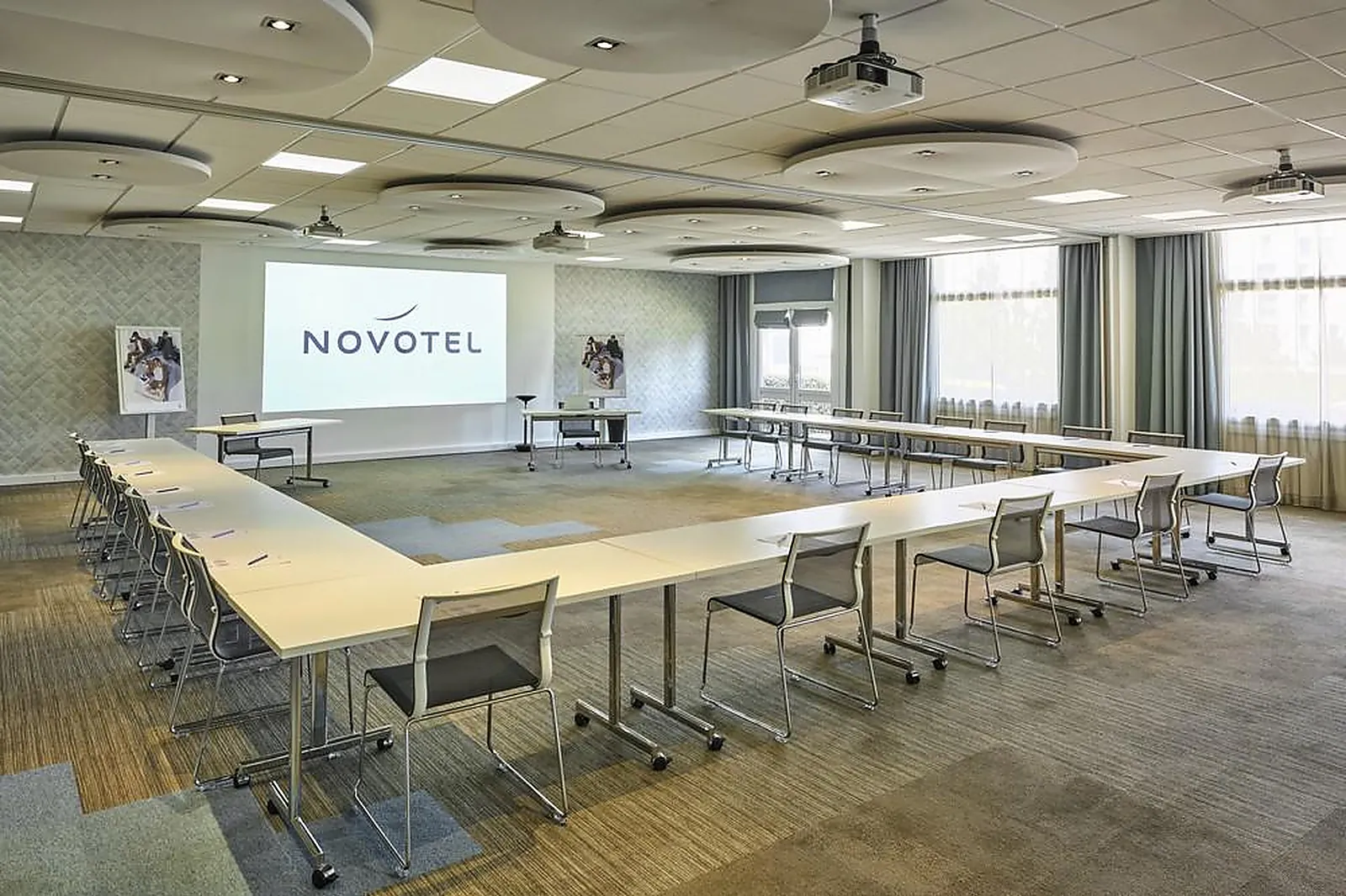 Lieux événementiels, NOVOTEL MASSY PALAISEAU