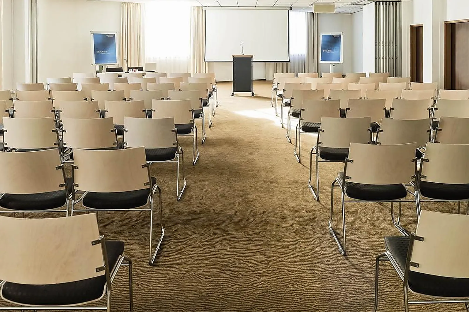 Lieux événementiels, NOVOTEL NICE ARENAS AEROPORT