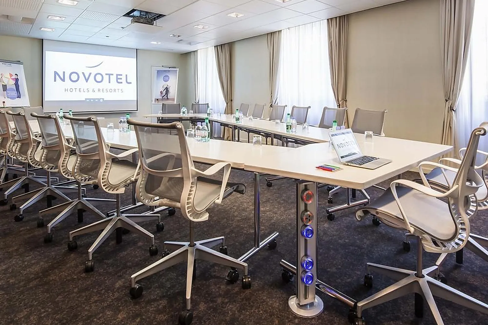 Lieux événementiels, NOVOTEL NICE CENTRE VIEUX NICE