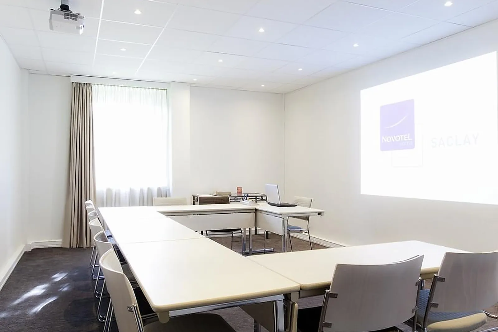 Lieux événementiels, NOVOTEL PARIS SACLAY