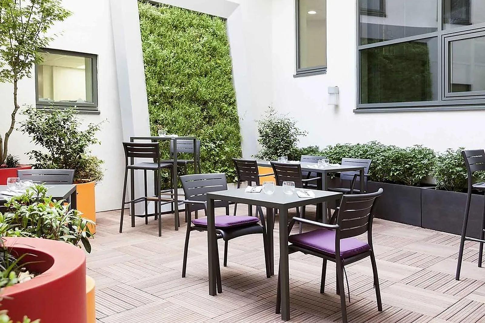 Lieux événementiels, NOVOTEL PARIS SAINT DENIS STADE BASILIQUE