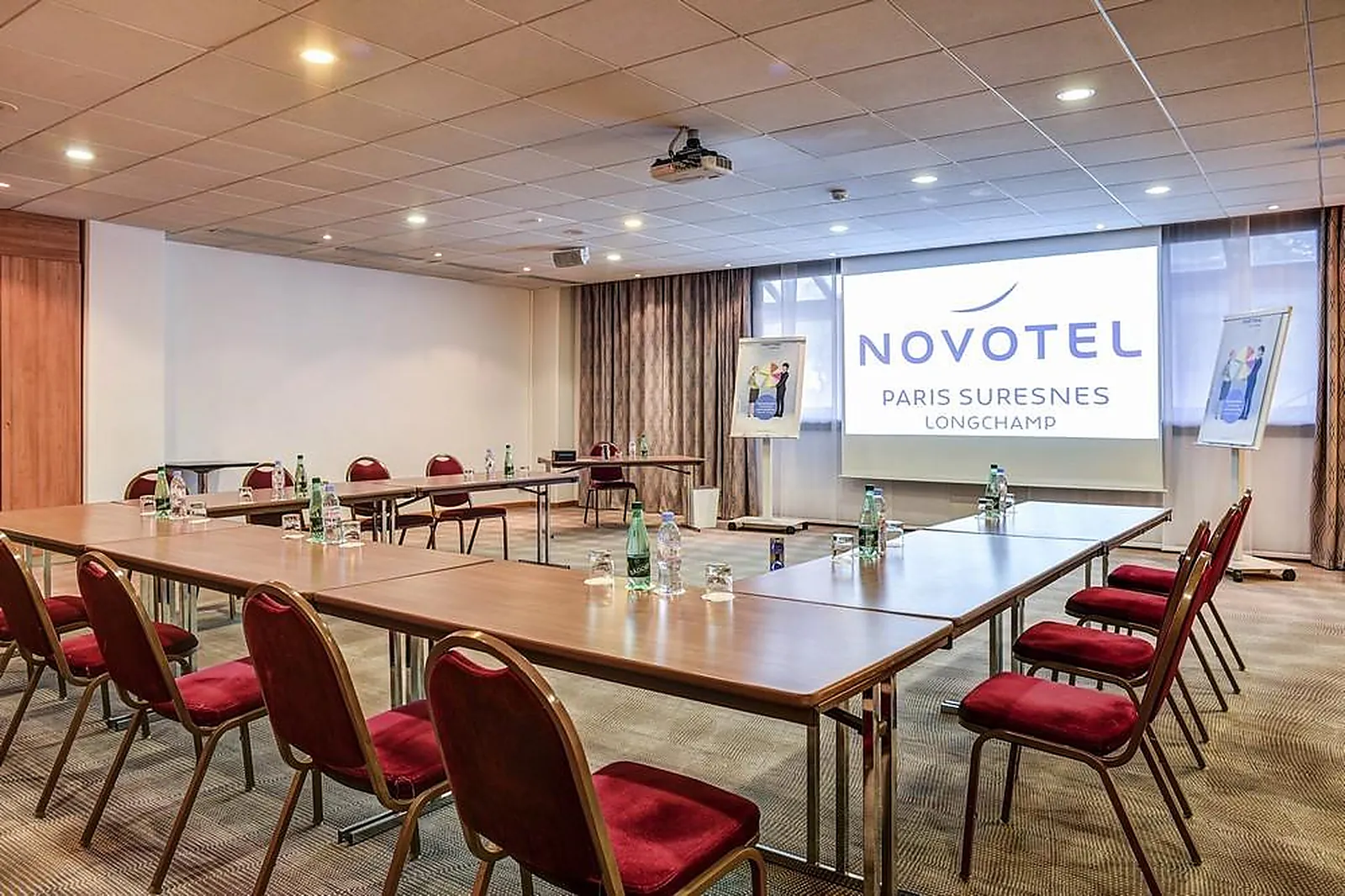 Lieux événementiels, NOVOTEL PARIS SURESNES LONGCHAMP