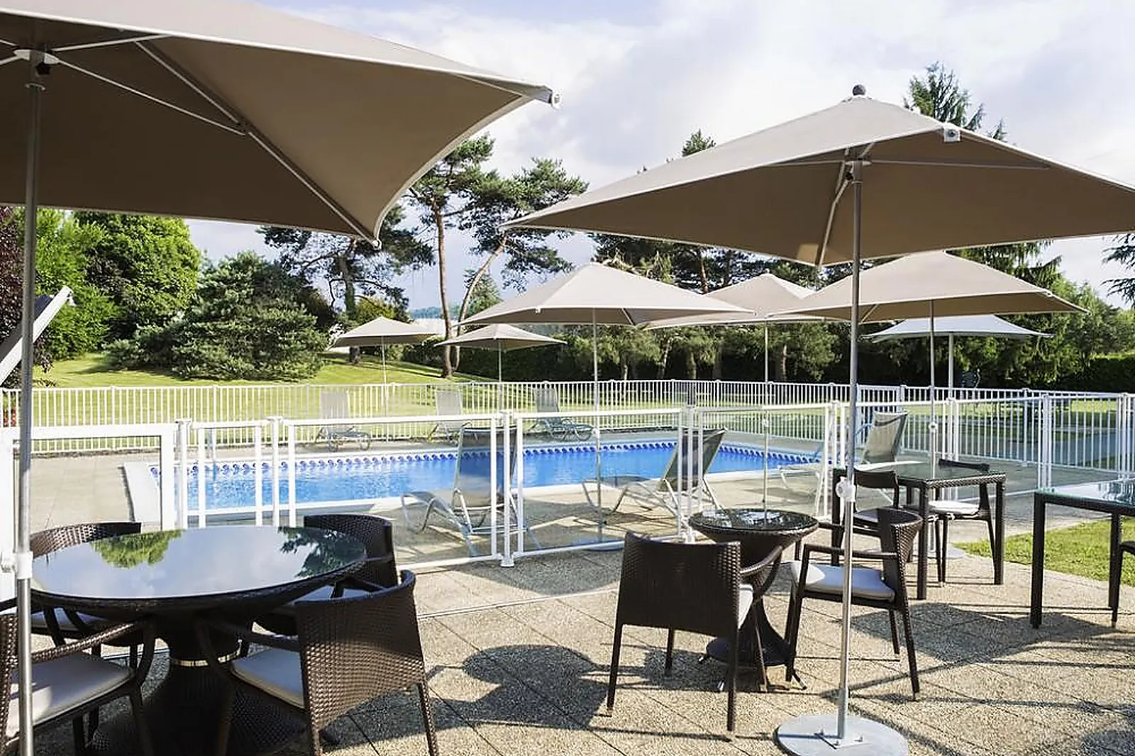 Lieux événementiels, NOVOTEL PAU LESCAR