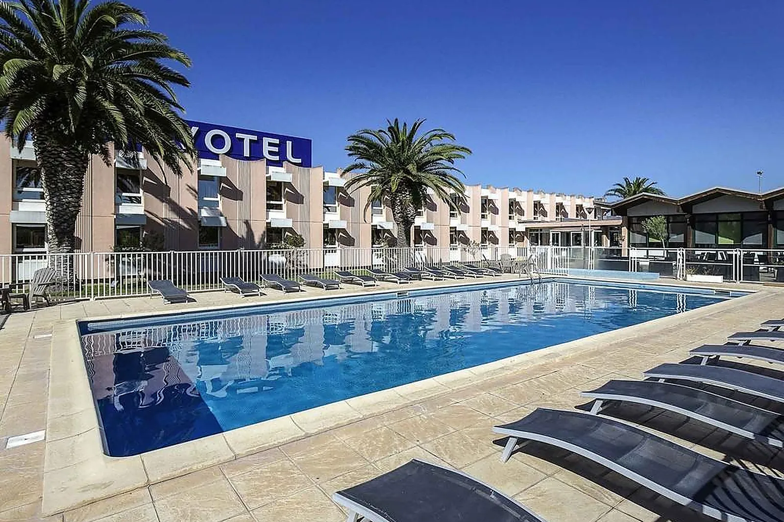 Lieux événementiels, NOVOTEL PERPIGNAN RIVESALTES