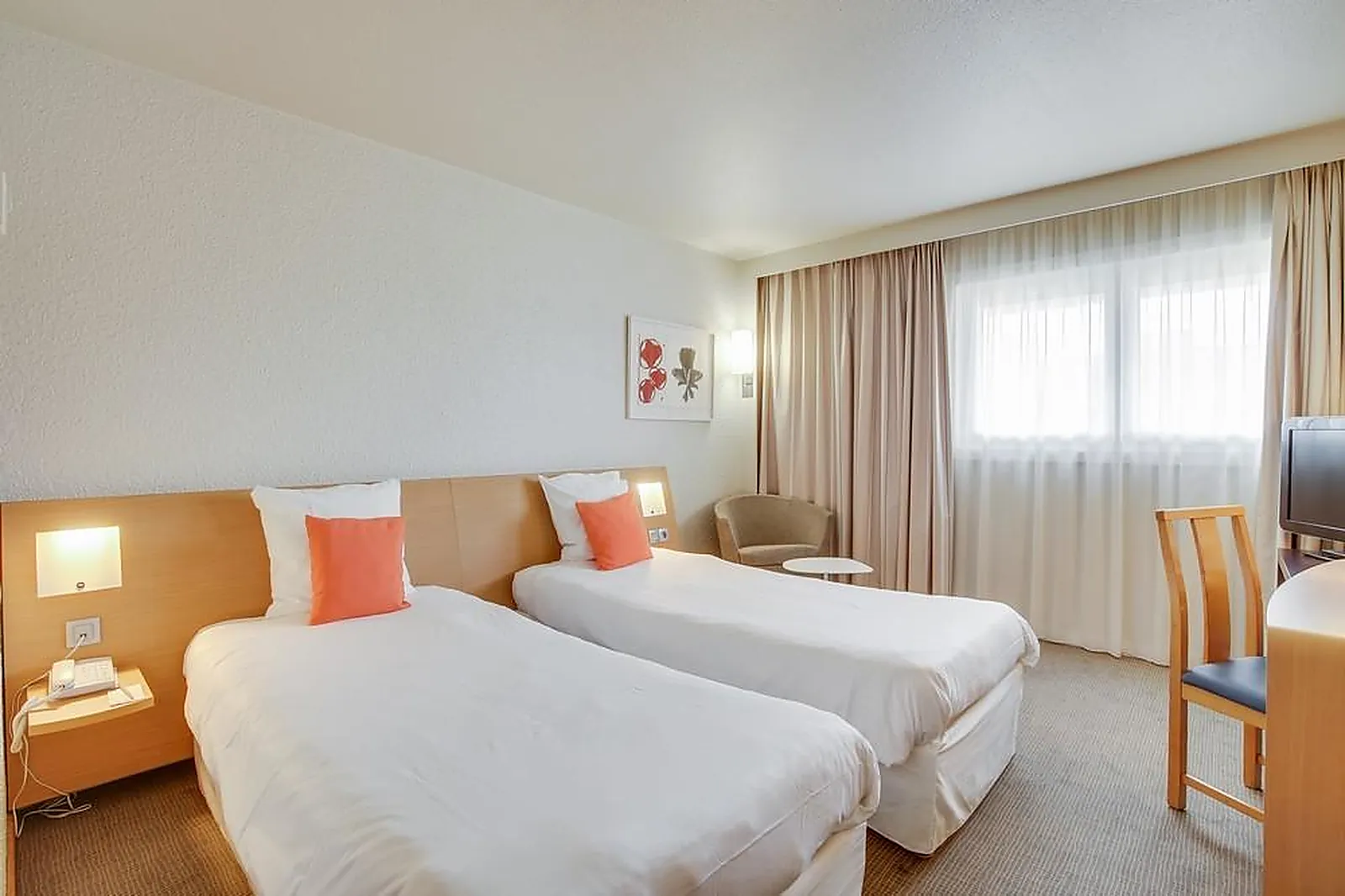 Lieux événementiels, NOVOTEL POISSY ORGEVAL