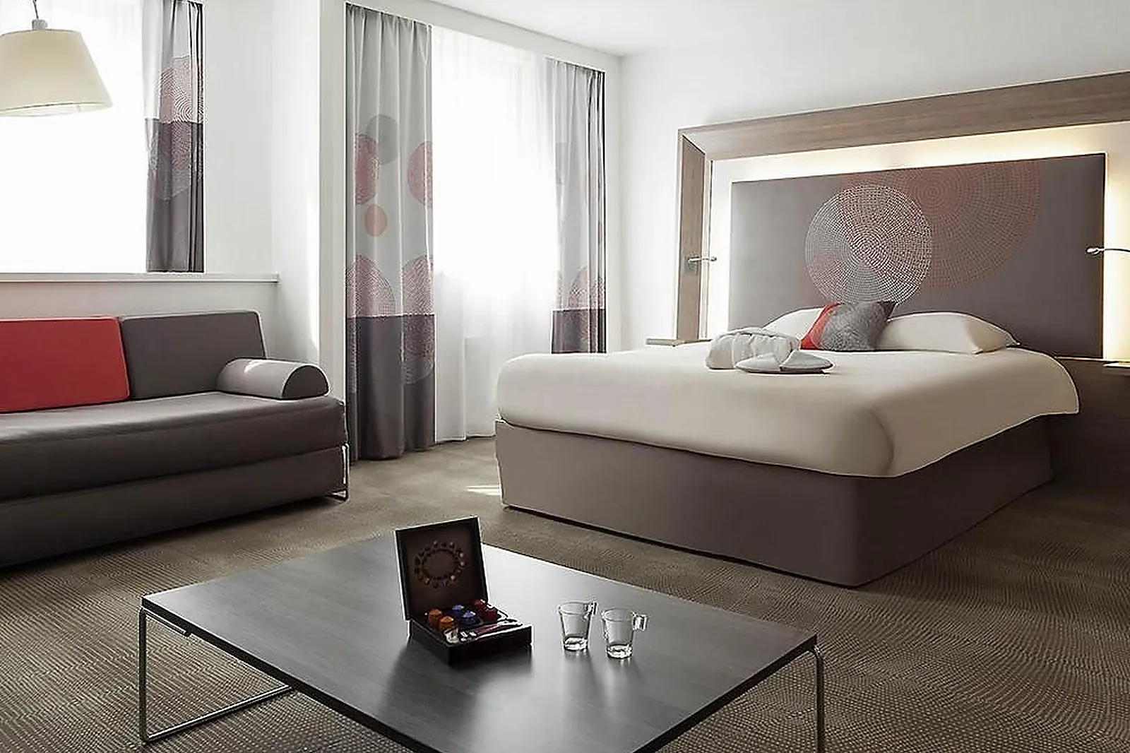 Lieux événementiels, NOVOTEL PONT DE SEVRES