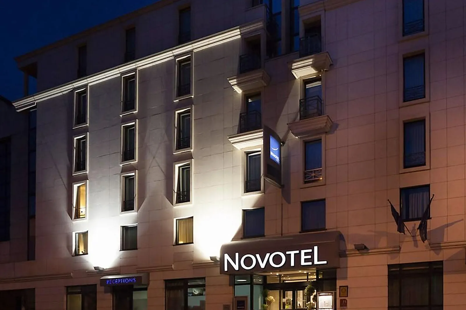 Lieux événementiels, NOVOTEL PONT DE SEVRES