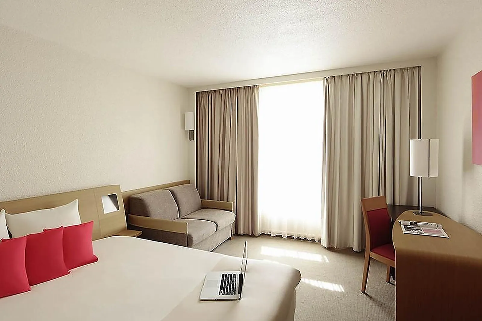 Lieux événementiels, NOVOTEL SAINT AVOLD