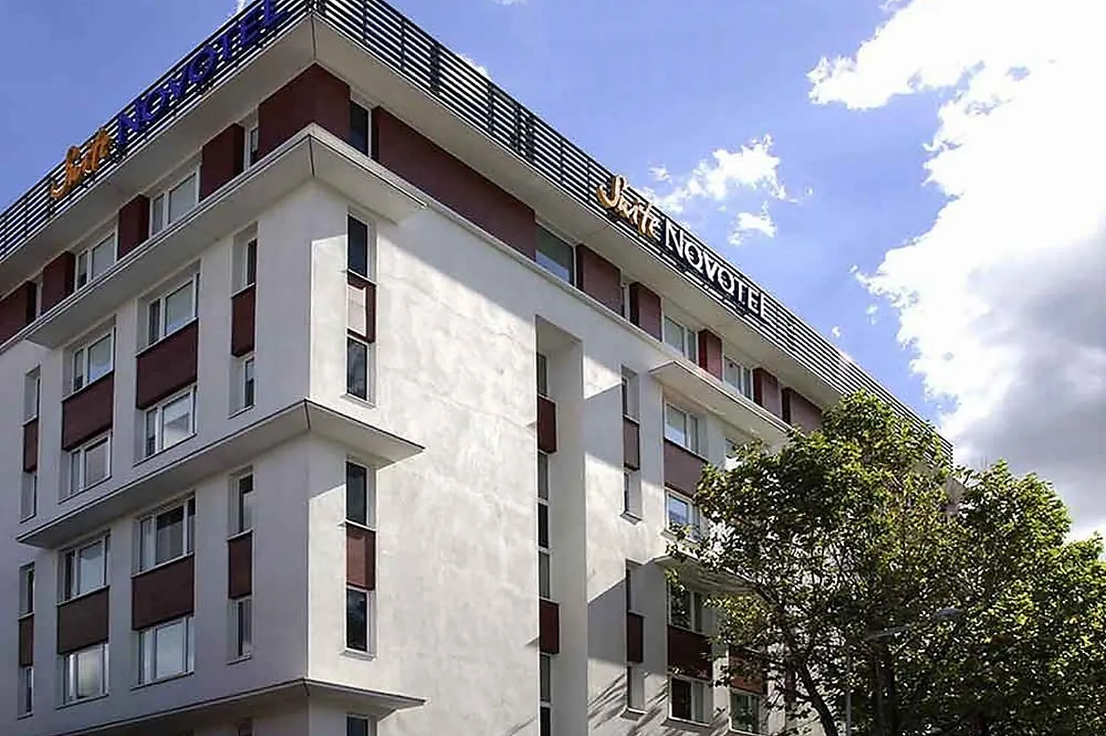 Lieux événementiels, NOVOTEL SUITES CLERMONT-FERRAND POLYDOME