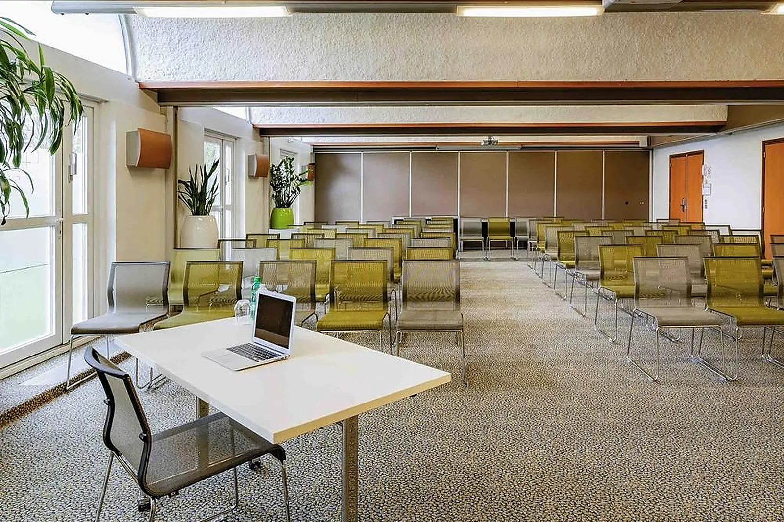 Lieux événementiels, NOVOTEL VALENCIENNES