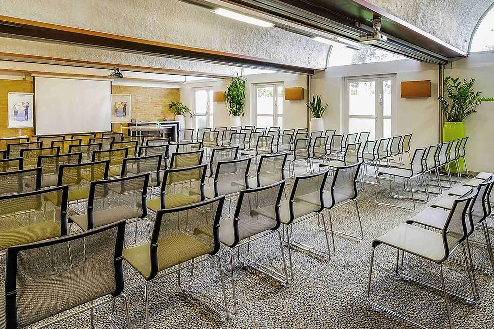 Lieux événementiels, NOVOTEL VALENCIENNES