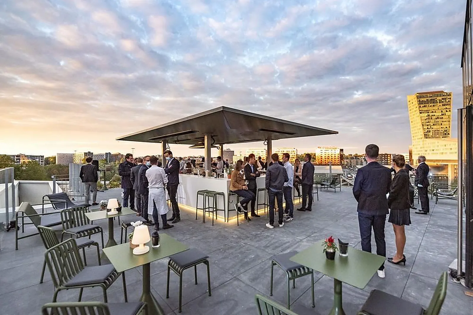 Lieux événementiels, NŪ