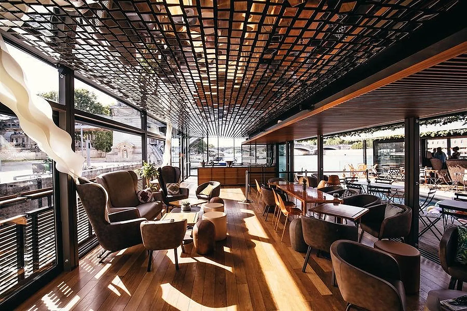 Lieux événementiels, OFF PARIS SEINE