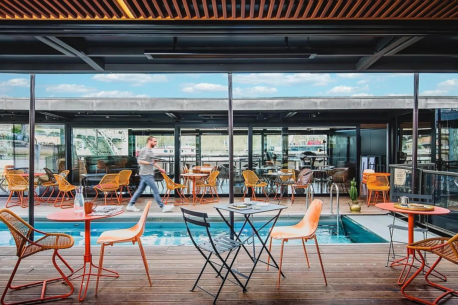 Lieux événementiels, OFF PARIS SEINE