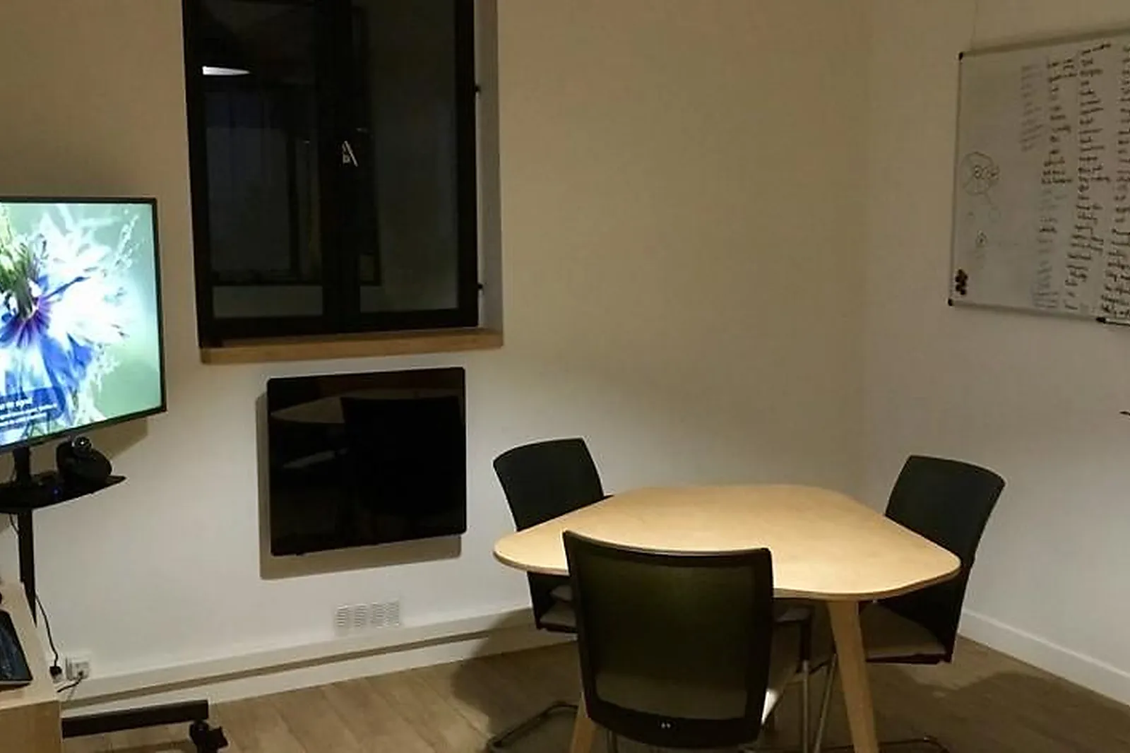 Lieux événementiels, Ô LOCAL