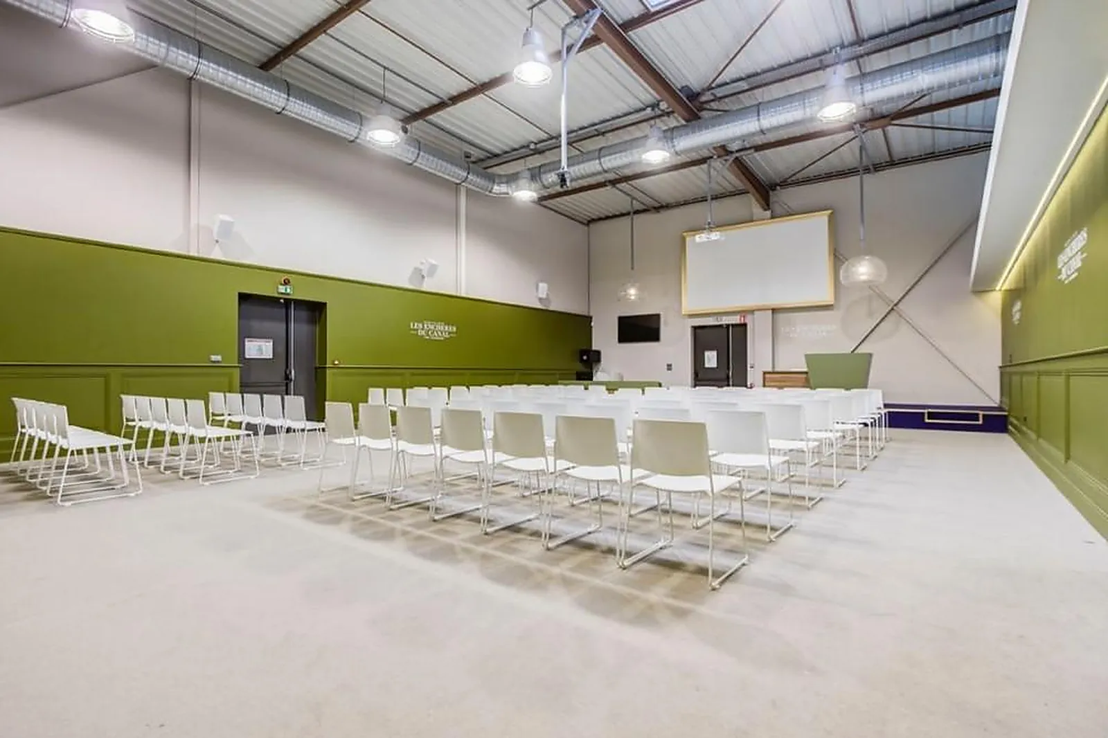 Lieux événementiels, OSCAR LES PUCES