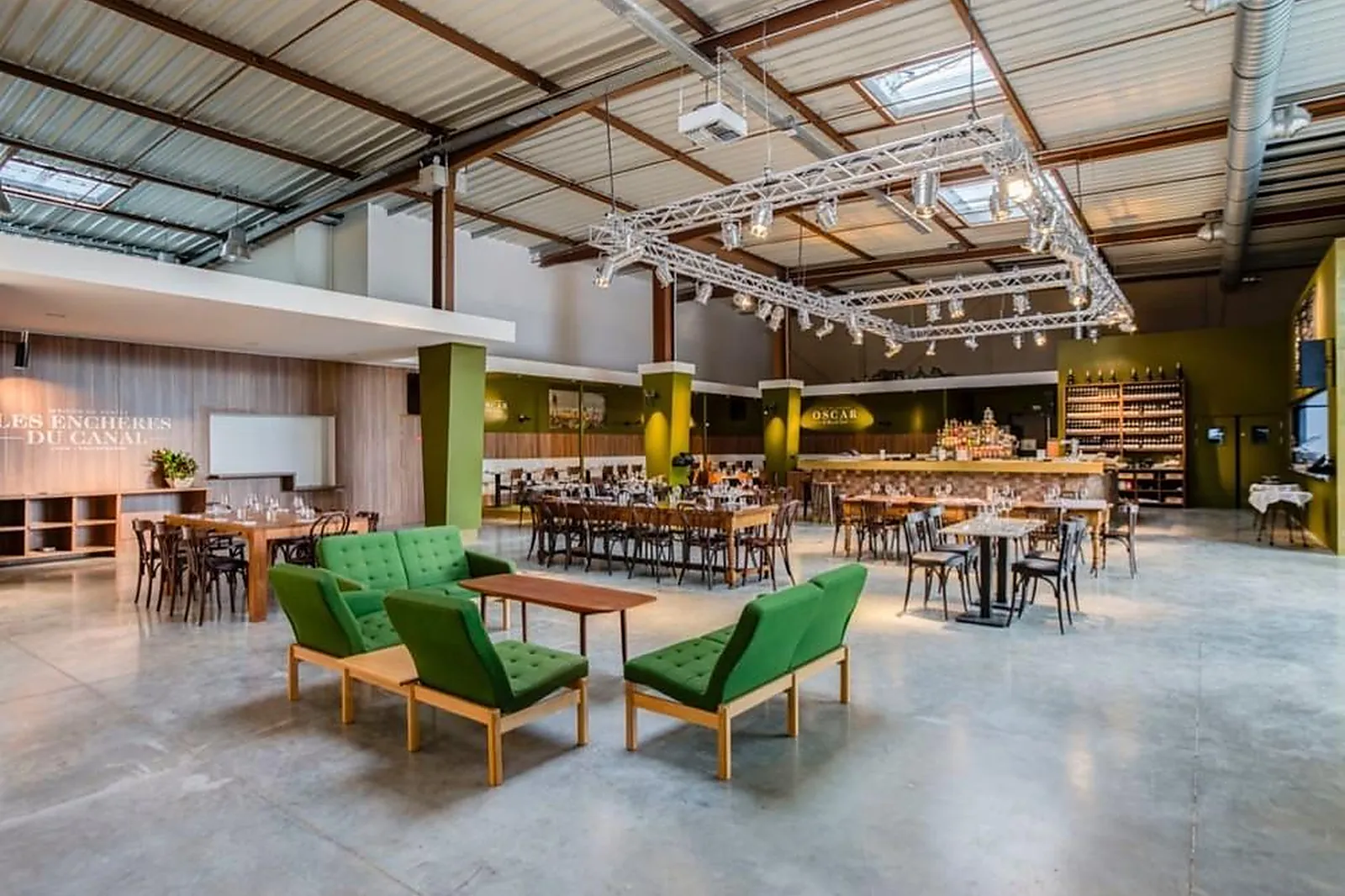 Lieux événementiels, OSCAR LES PUCES