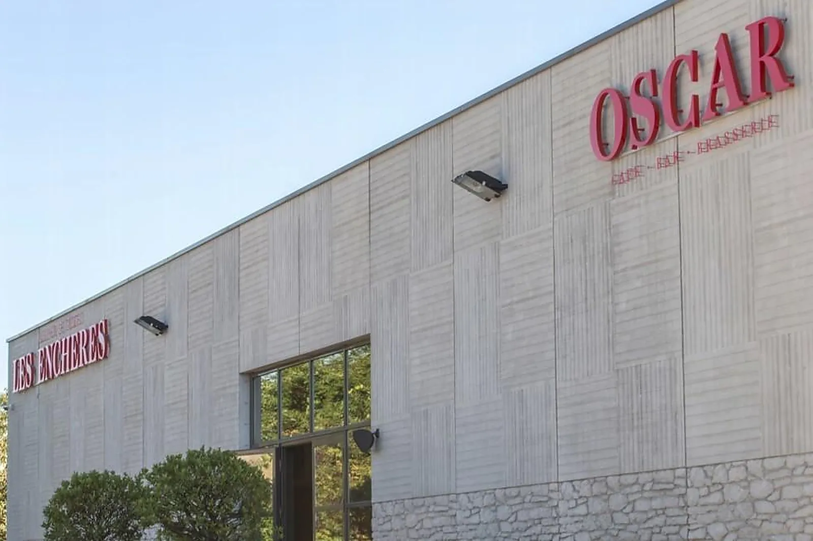 Lieux événementiels, OSCAR LES PUCES