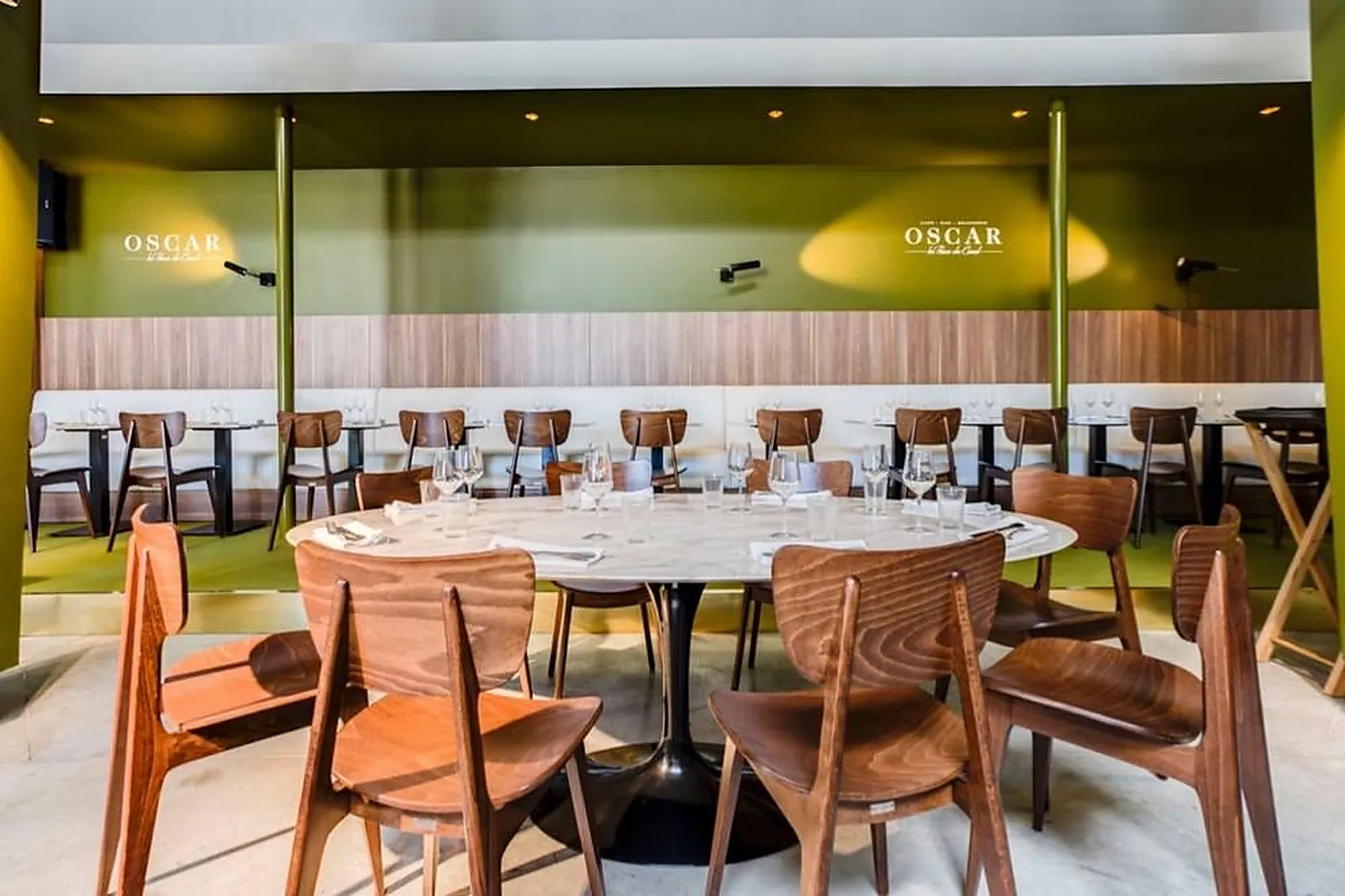 Lieux événementiels, OSCAR LES PUCES