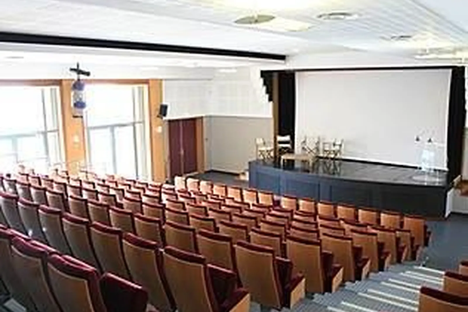 Lieux événementiels, OUSTAU CALENDAL