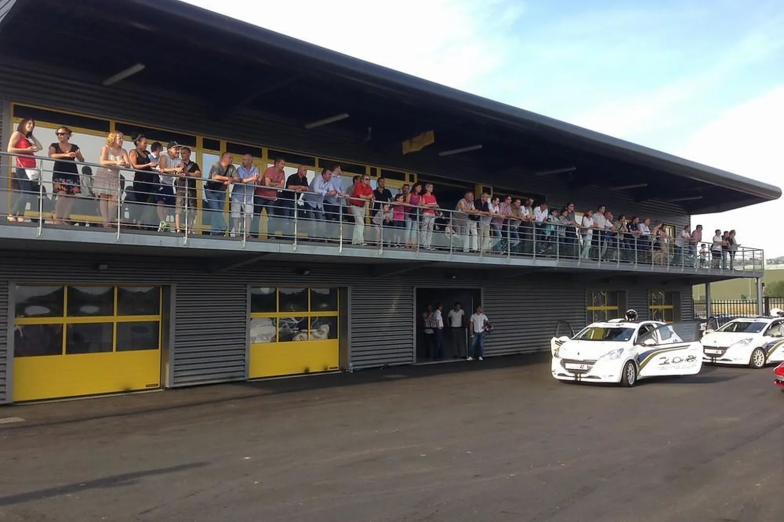 Lieux événementiels, PADDOCK 42