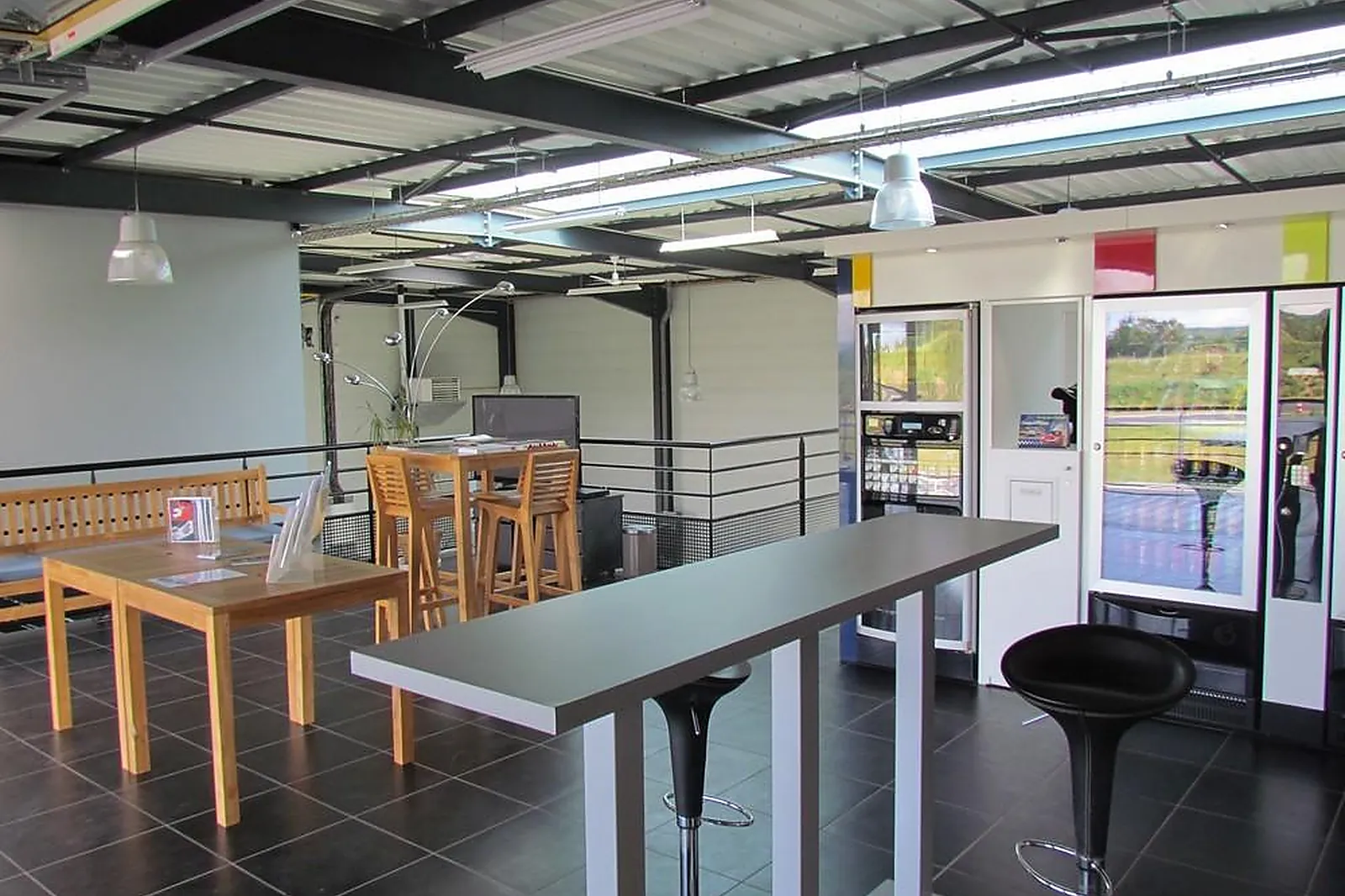 Lieux événementiels, PADDOCK 42