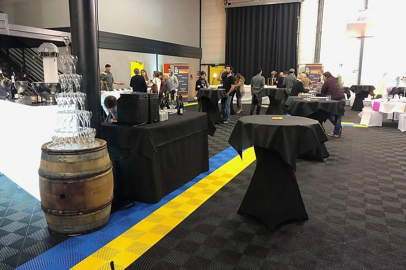 Lieux événementiels, PADDOCK 42