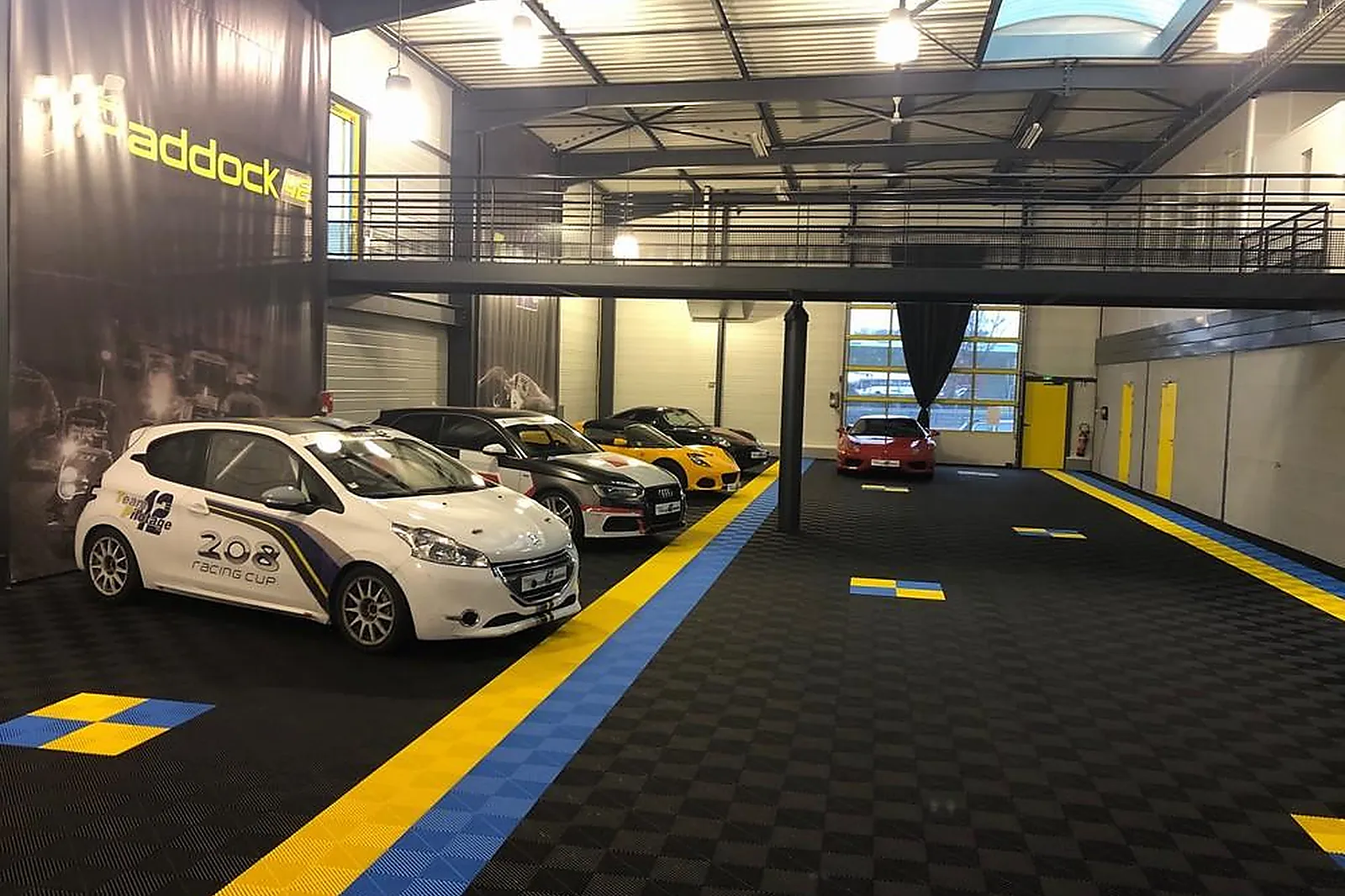 Lieux événementiels, PADDOCK 42