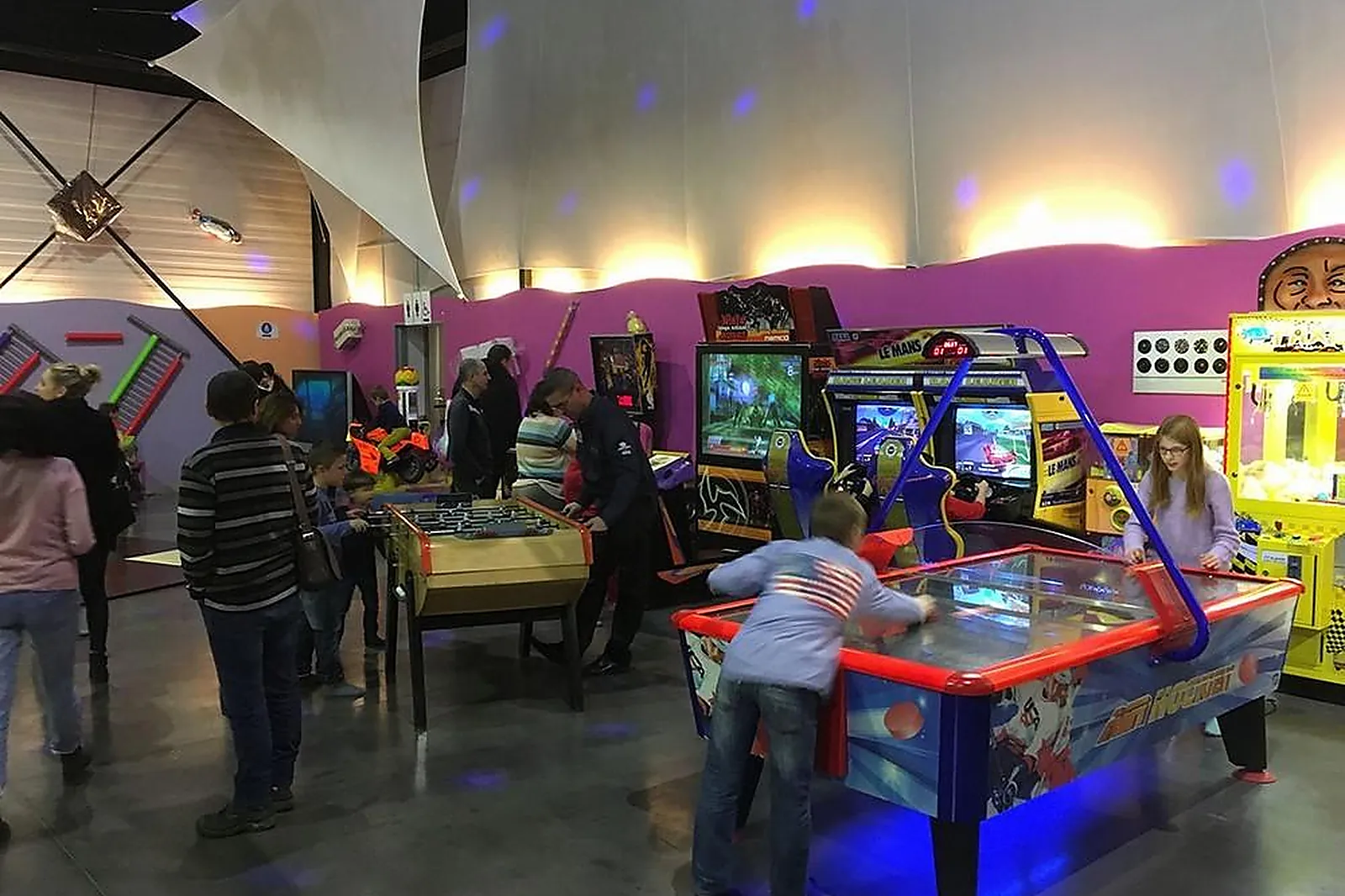 Lieux événementiels, PALAIS DES BONBONS DU NOUGAT ET DES SOUVENIRS