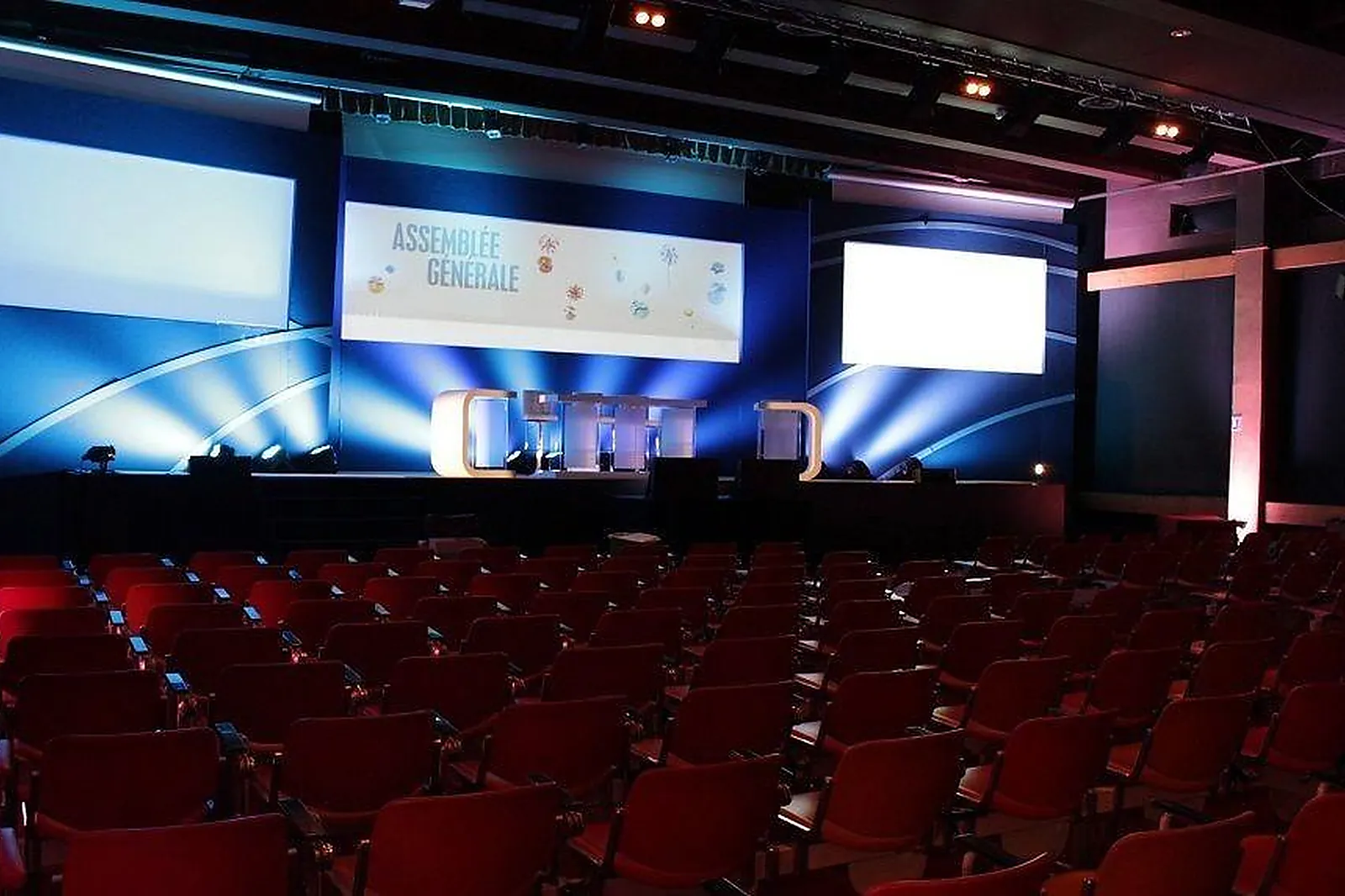 Lieux événementiels, PALAIS DES CONGRES D'ARLES