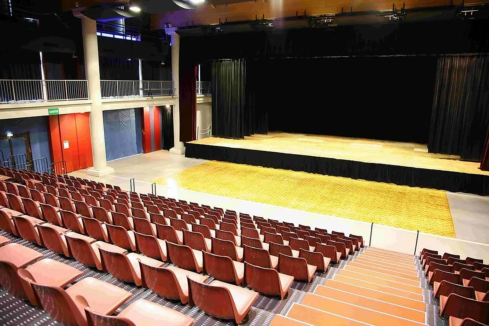 Lieux événementiels, PALAIS DES CONGRÈS ET DES SPECTACLES