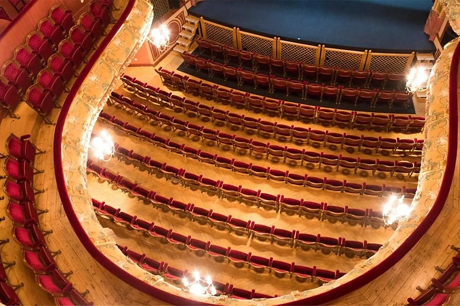 Lieux événementiels, PALAIS DES CONGRÈS ET DES SPECTACLES