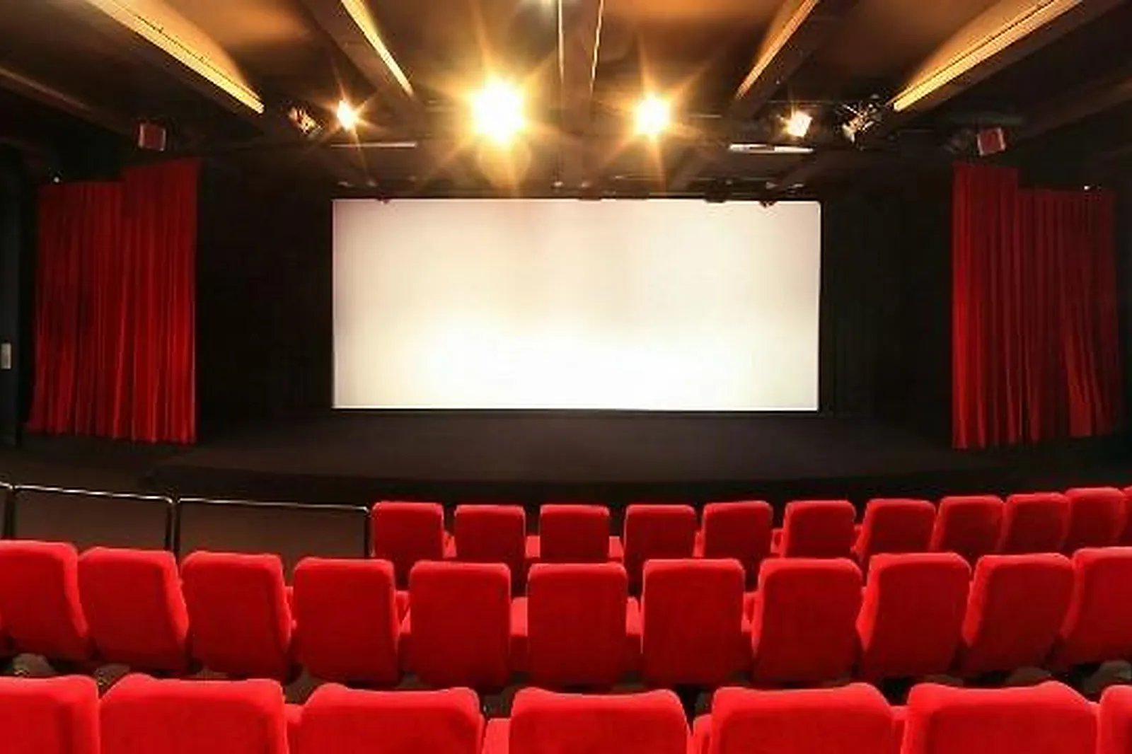 Lieux événementiels, PALAIS DES FESTIVALS ET DES CONGRÈS CANNES