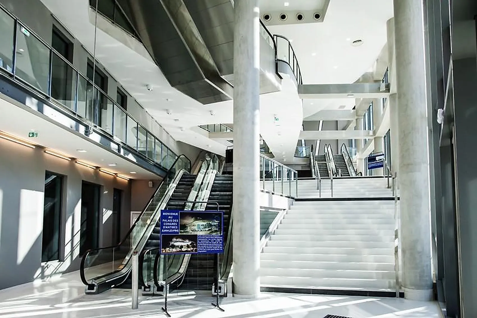Lieux événementiels, PALAIS DES CONGRÈS JUAN LES PINS