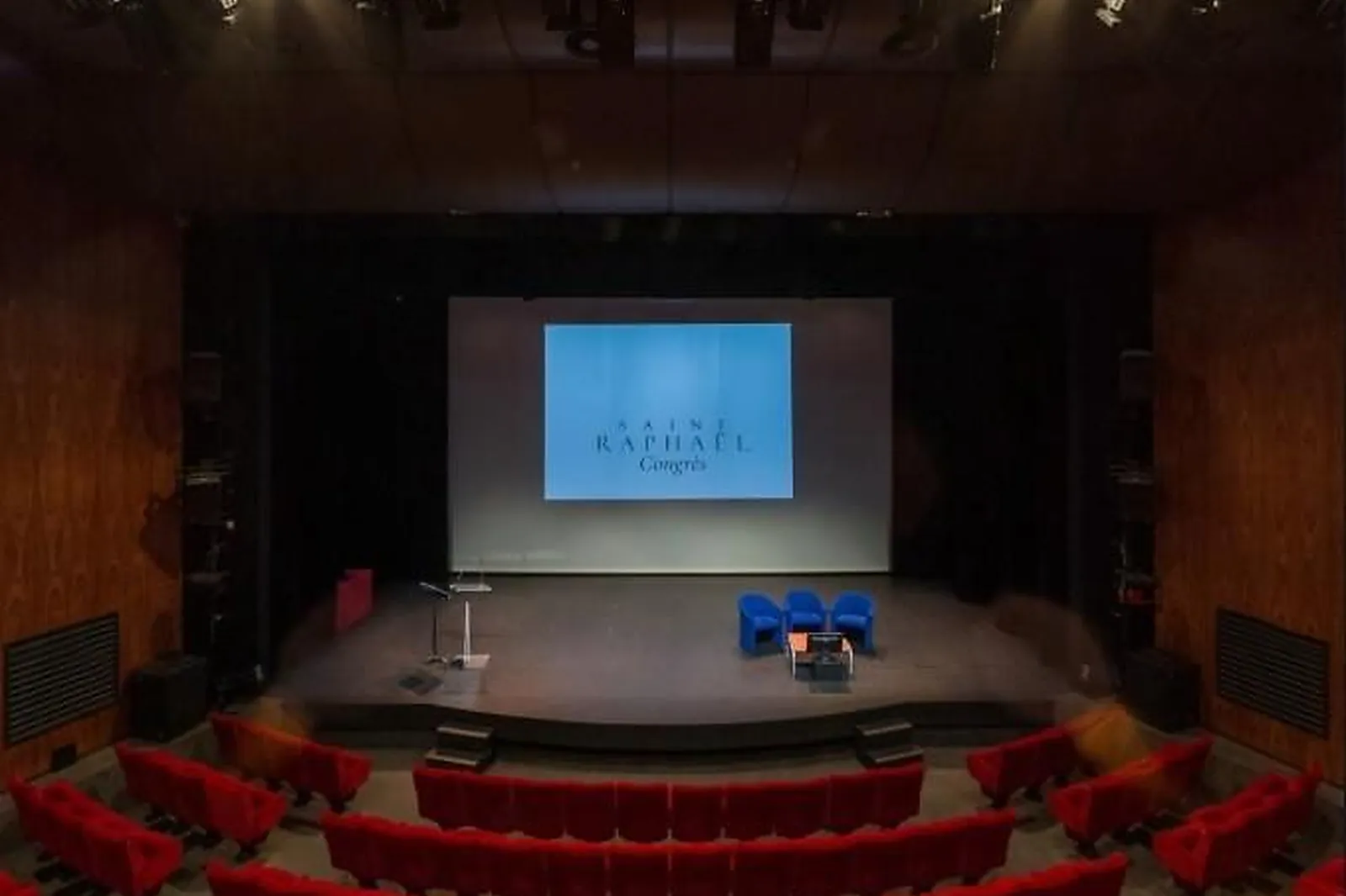 Lieux événementiels, PALAIS DES CONGRÈS DE SAINT RAPHAËL