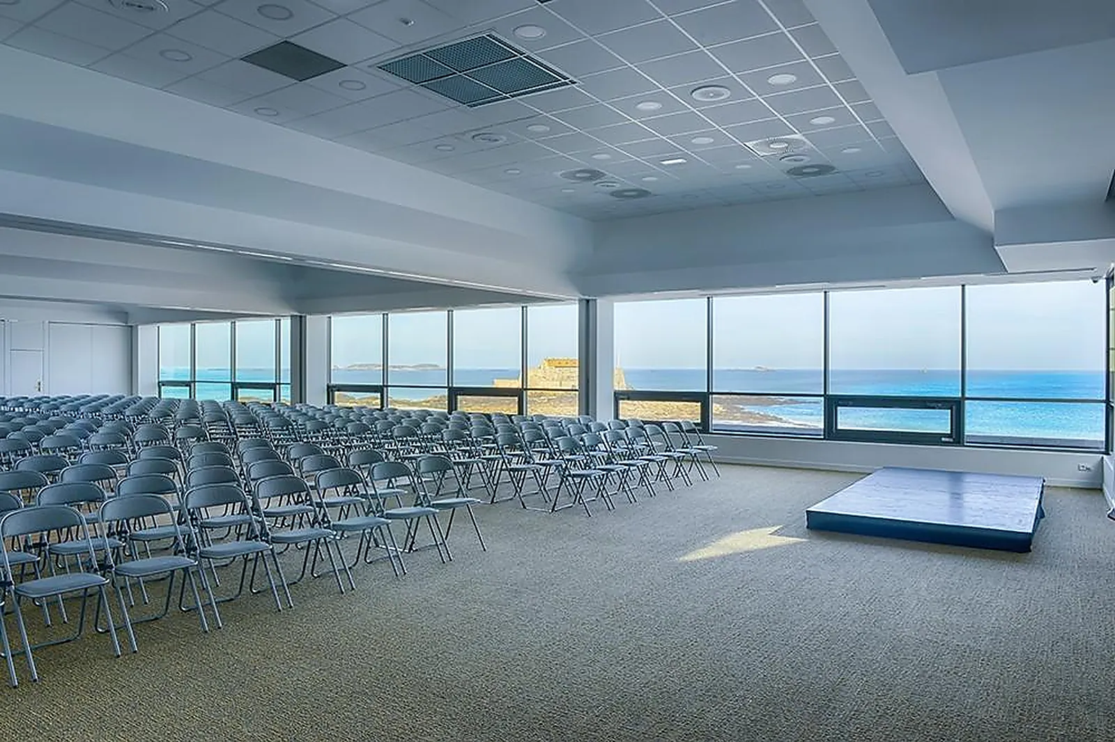 Lieux événementiels, PALAIS DU GRAND LARGE