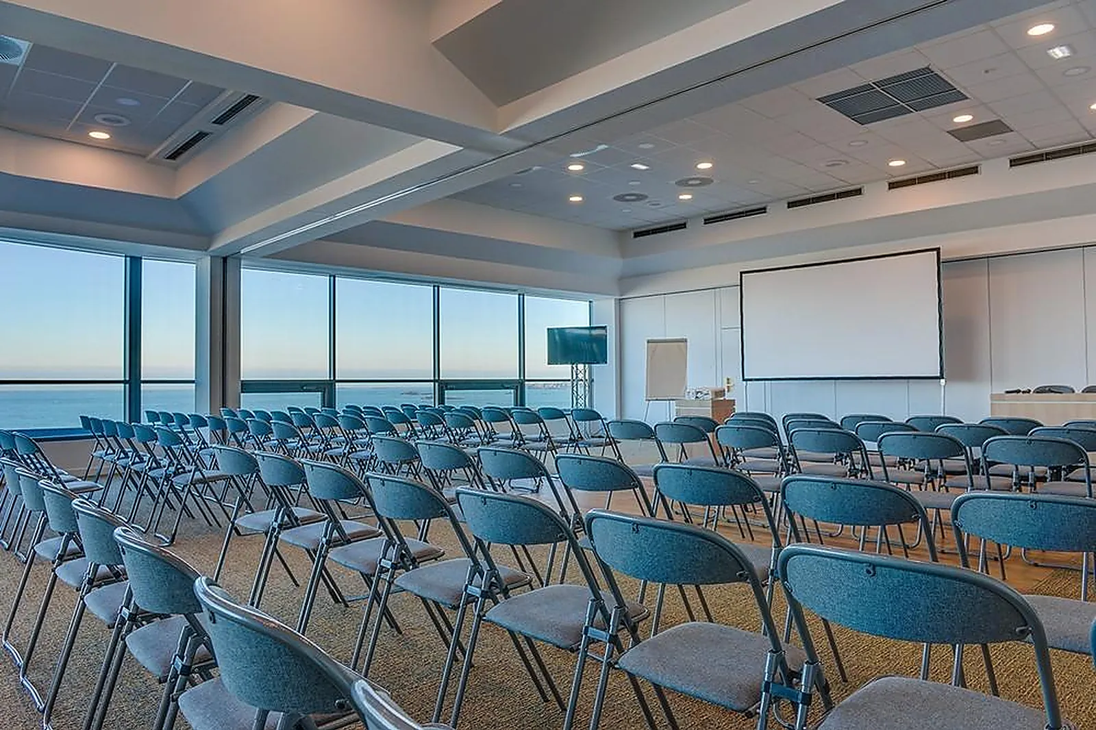 Lieux événementiels, PALAIS DU GRAND LARGE