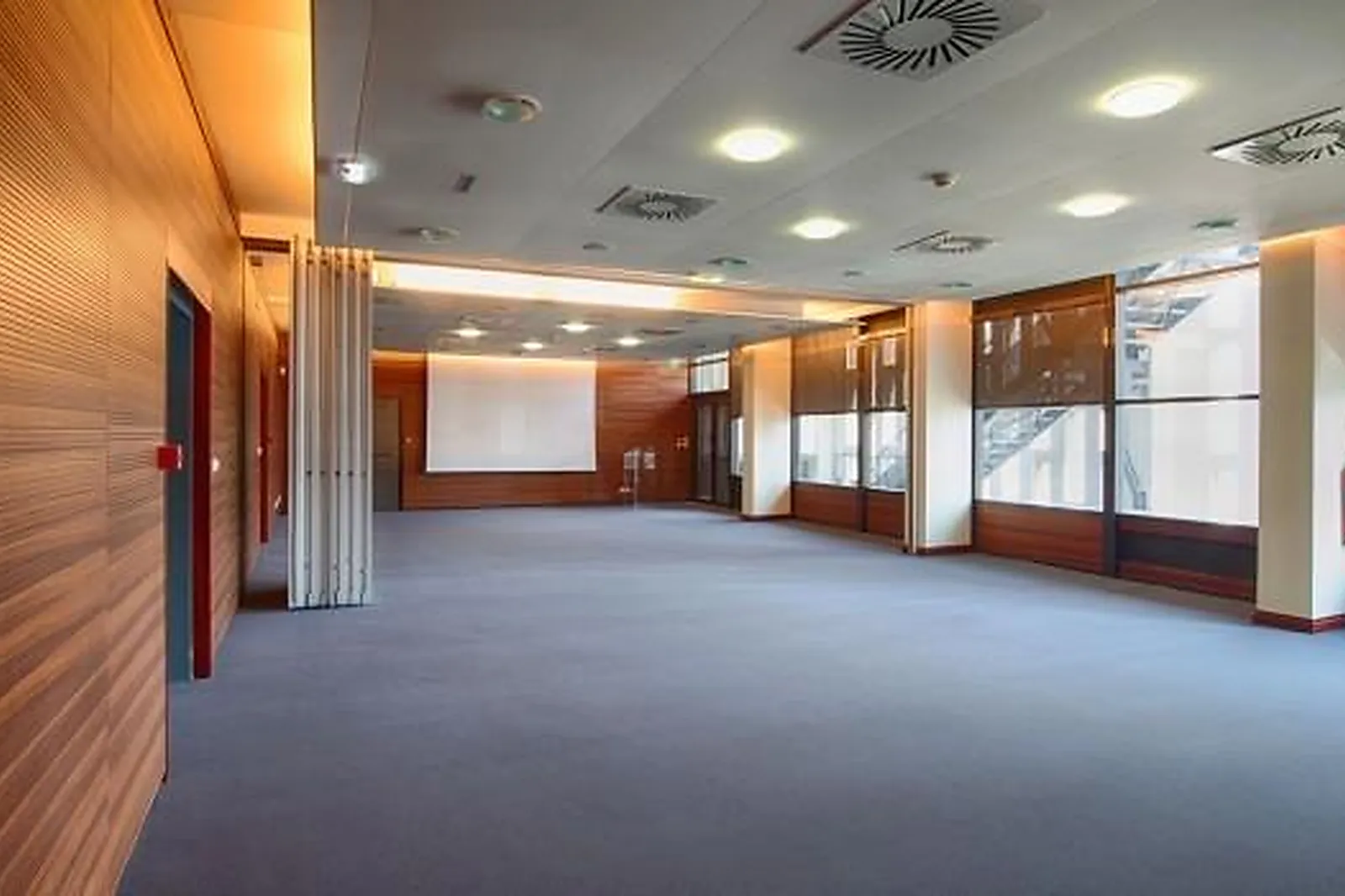 Lieux événementiels, PALAIS DU GRAND LARGE