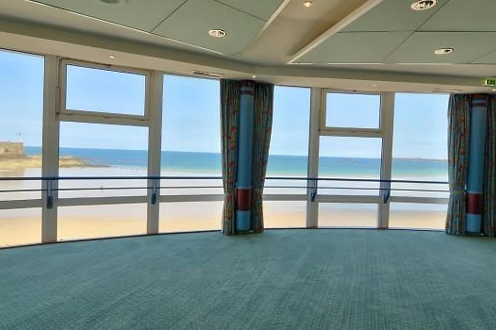 Lieux événementiels, PALAIS DU GRAND LARGE