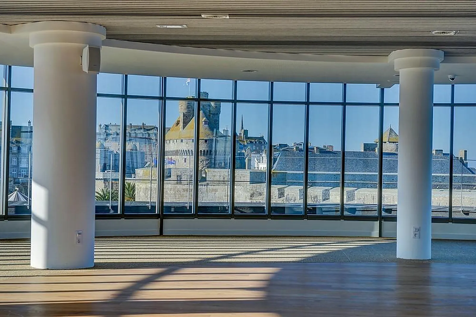 Lieux événementiels, PALAIS DU GRAND LARGE