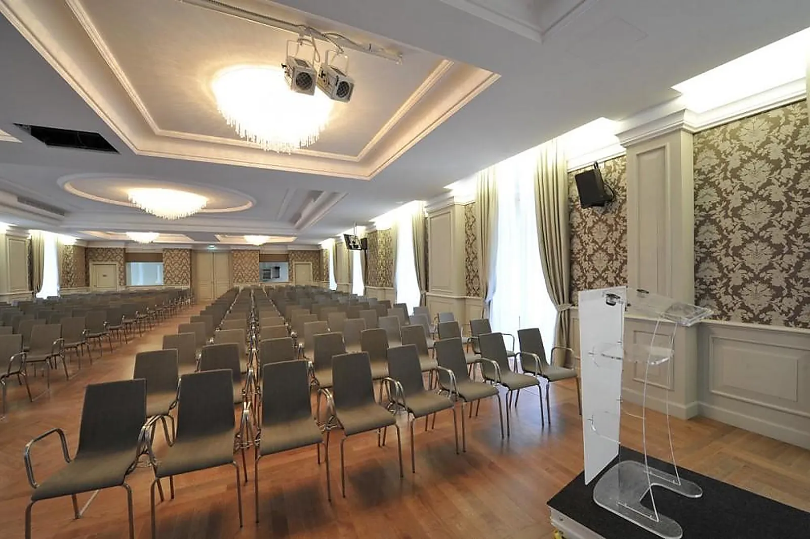 Lieux événementiels, PALAIS DU PHARO