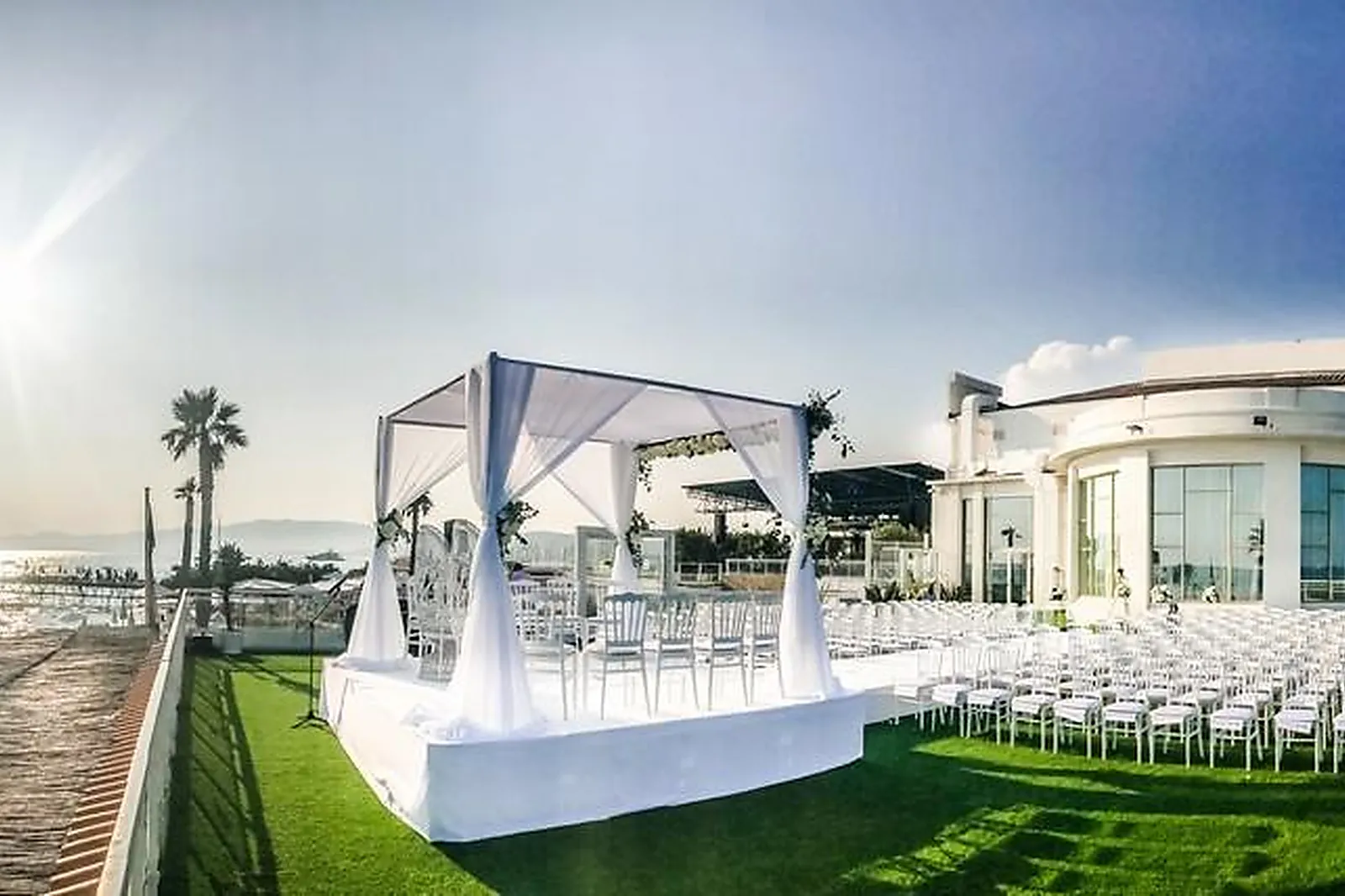 Lieux événementiels, PALM BEACH CANNES