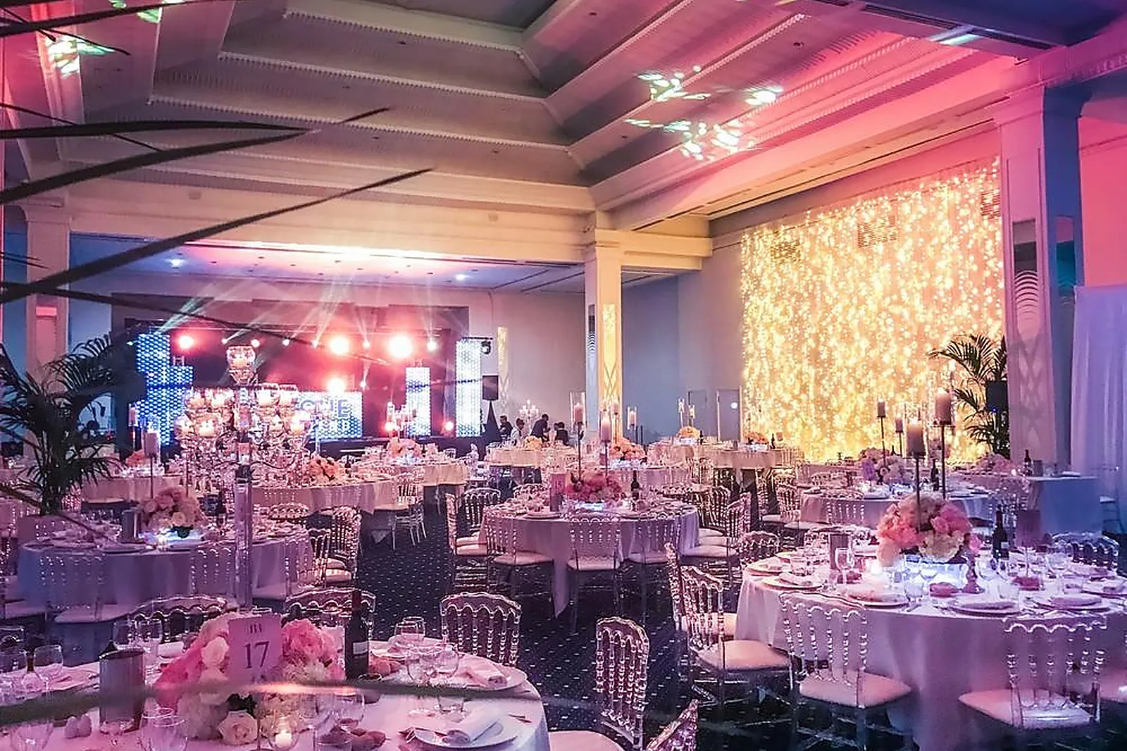 Lieux événementiels, PALM BEACH CANNES