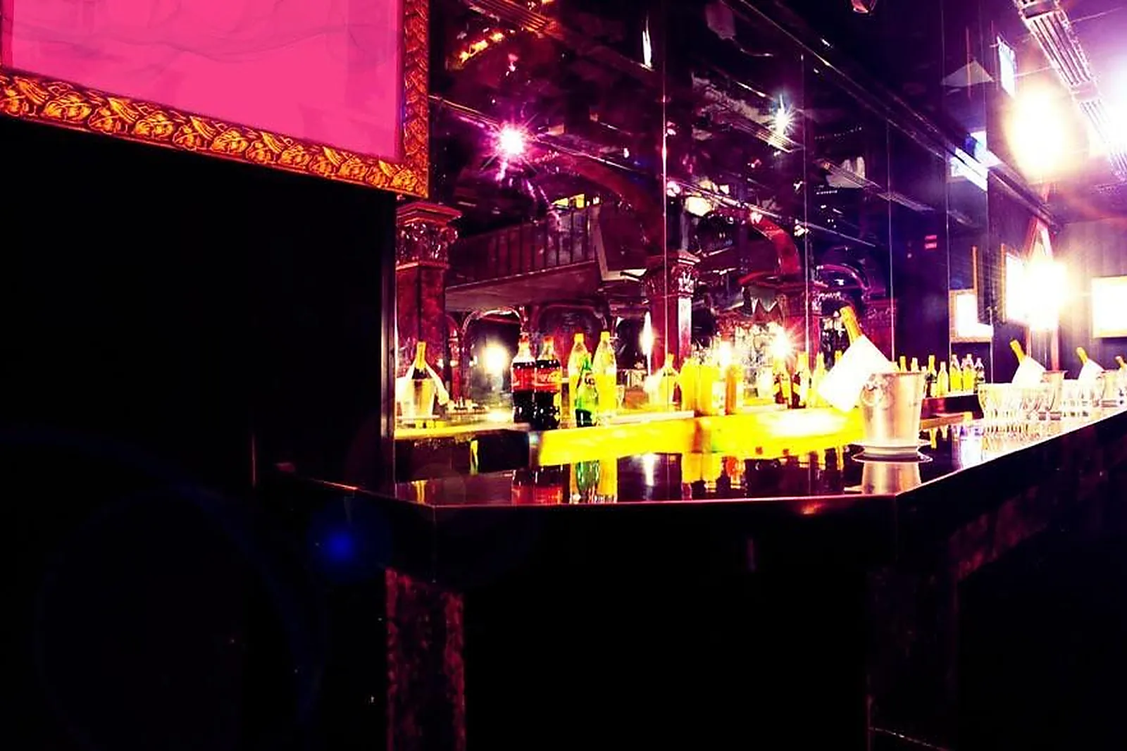 Lieux événementiels, PARADIS LATIN