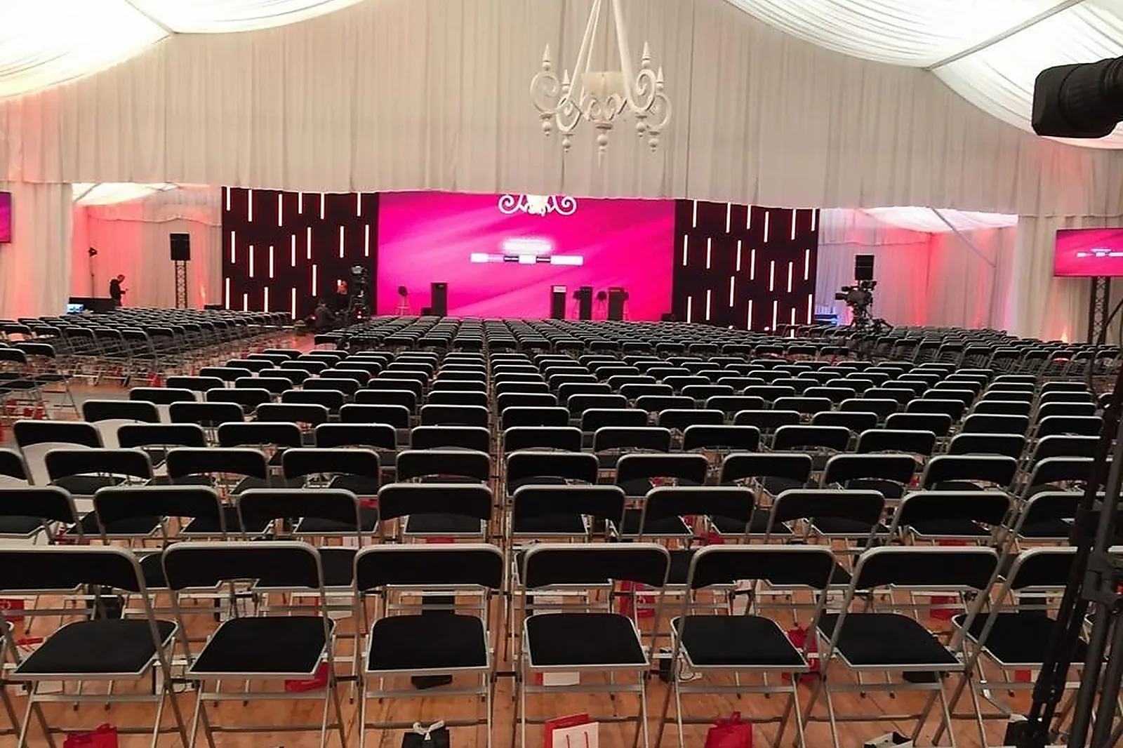 Lieux événementiels, PARC ASTERIX CONVENTIONS ET SEMINAIRES