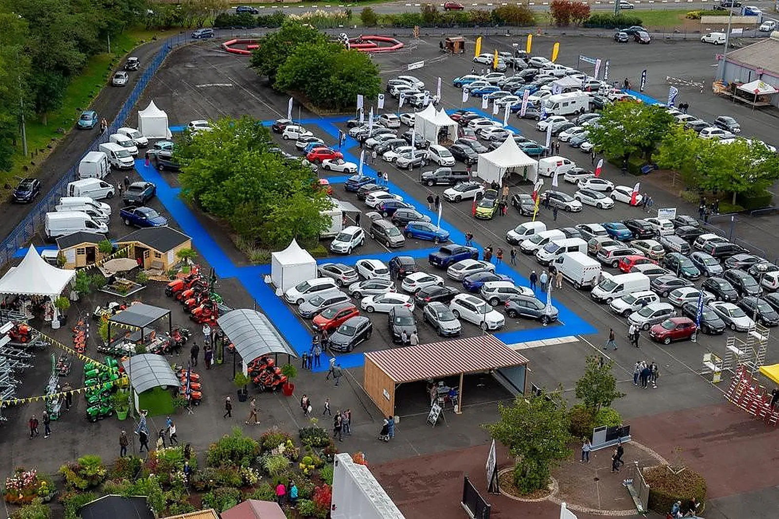 Lieux événementiels, PARC DES EXPOSITIONS DE MONTLUÇON